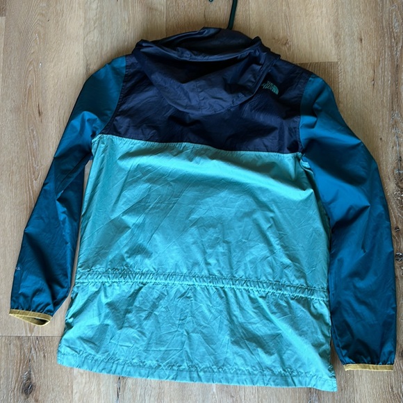 North face rain jacket - Picture 3 of 5